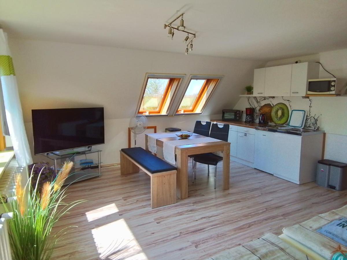 Appartamento Haus Im Wind Putbus Esterno foto